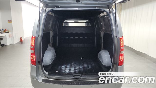 Hyundai Starex 2016 thumb 11