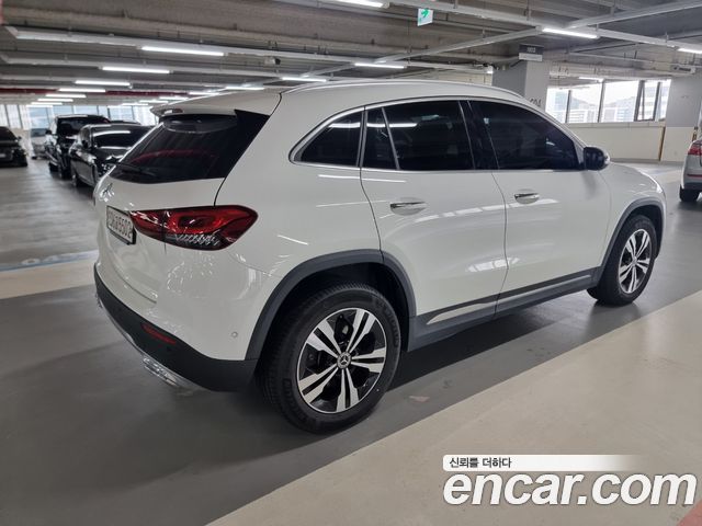 Mercedes-Benz GLA 2021 thumb 5