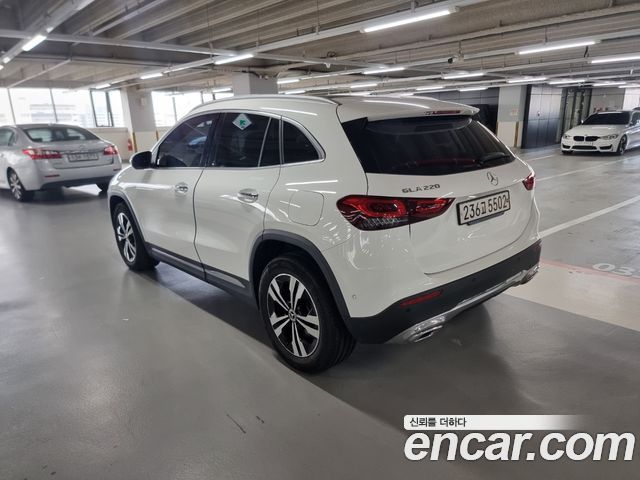 Mercedes-Benz GLA 2021 thumb 7