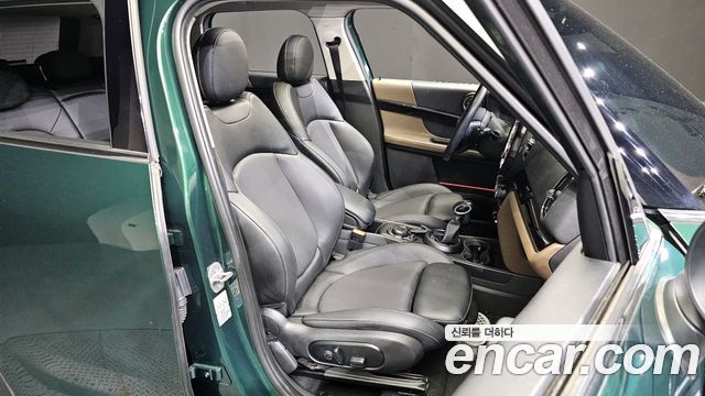 Mini Countryman 2018 thumb 12