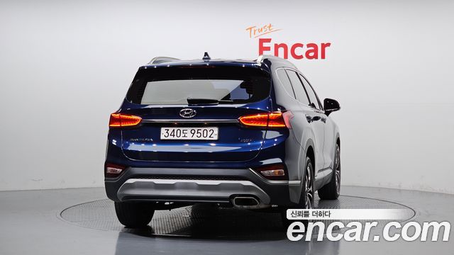Hyundai Santa Fe 2019 thumb 5