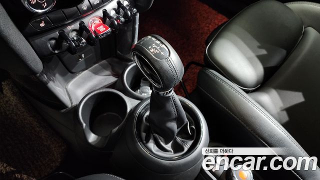 Mini Hatch 2019 thumb 9