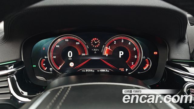 BMW 5 серии 2018 thumb 8