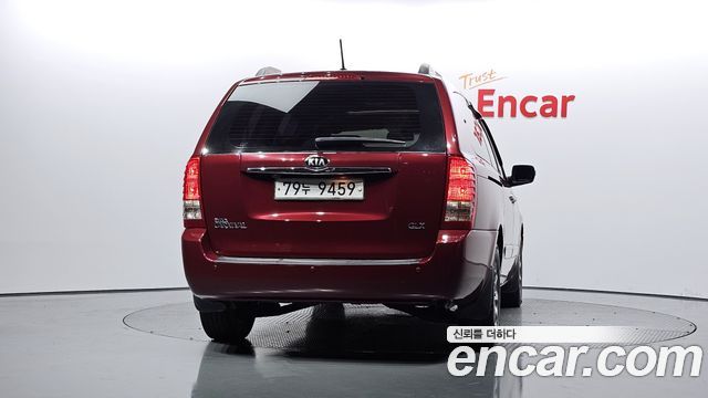 Kia Carnival 2013 thumb 5