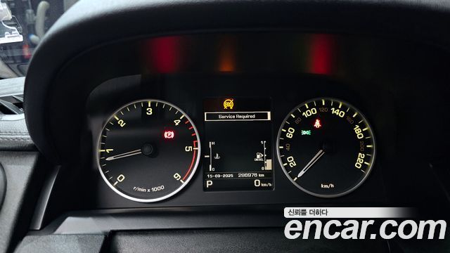 Land Rover Discovery 2014 thumb 8
