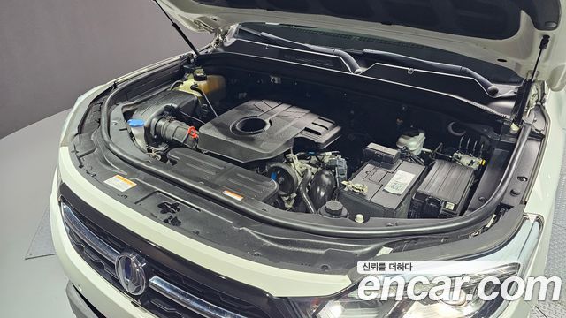 SsangYong Rexton 2018 thumb 6