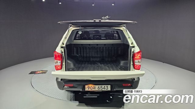 SsangYong Rexton 2018 thumb 11