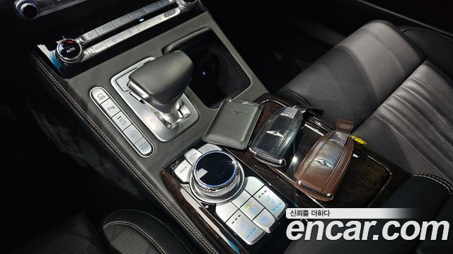 Genesis G90 2021 thumb 9