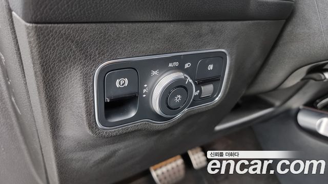 Mercedes-Benz GLB 2021 thumb 12