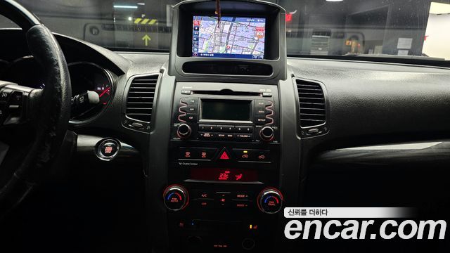 Kia Sorento 2011 thumb 12