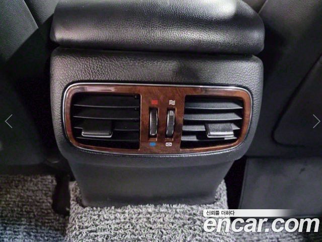 Hyundai Genesis 2011 thumb 12