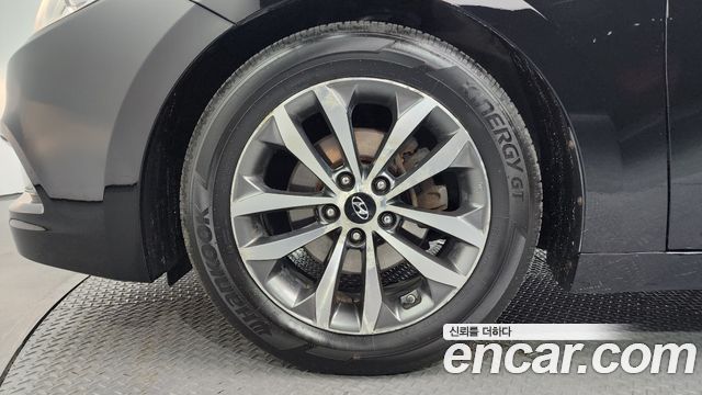 Hyundai Grandeur 2011 thumb 5