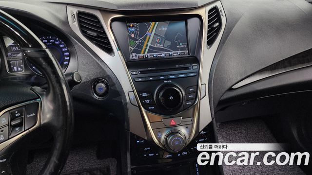Hyundai Grandeur 2011 thumb 11