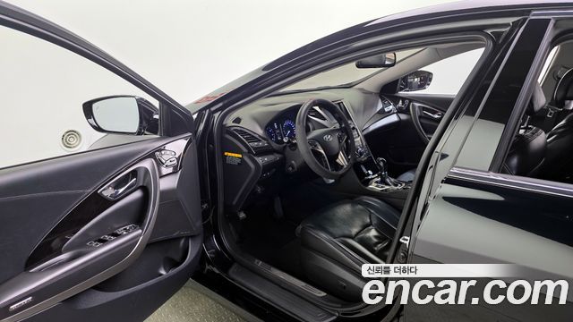 Hyundai Grandeur 2013 thumb 10