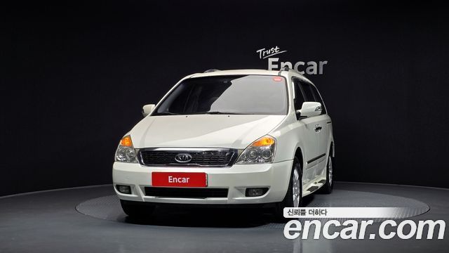 Kia Carnival 2010 thumb 4