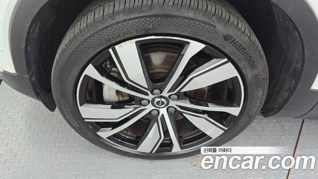 Volvo XC40 2022 thumb 6