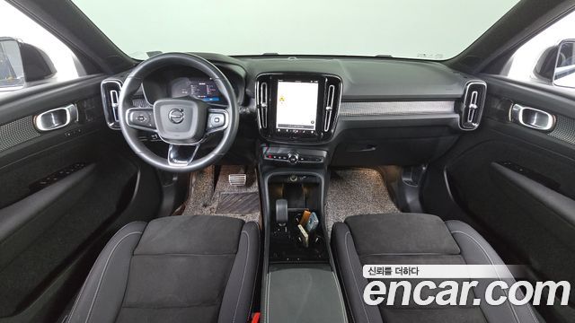 Volvo XC40 2022 thumb 8