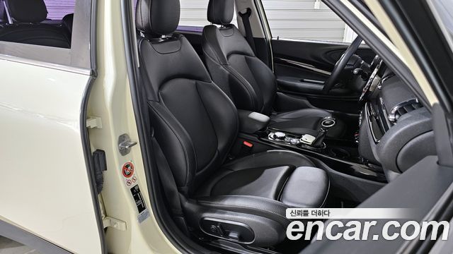 Mini Clubman 2017 thumb 10