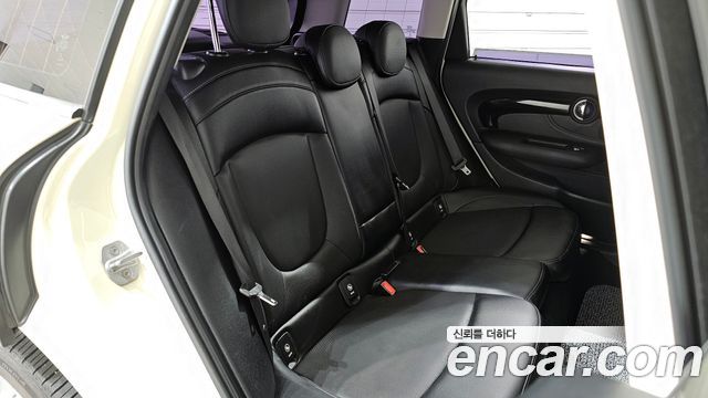 Mini Clubman 2017 thumb 12