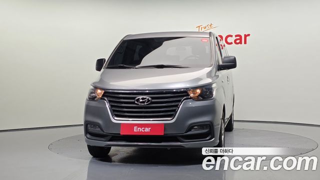 Hyundai Starex 2018 thumb 4
