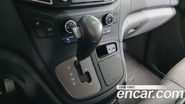 Hyundai Starex 2018 thumb 9