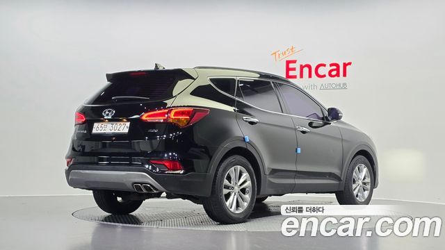 Hyundai Santa Fe 2017 thumb 3