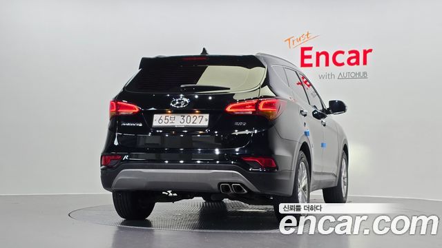 Hyundai Santa Fe 2017 thumb 5