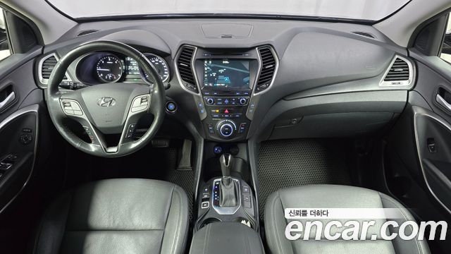Hyundai Santa Fe 2017 thumb 8