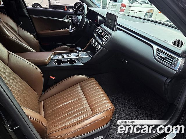 Genesis G70 2017 thumb 10