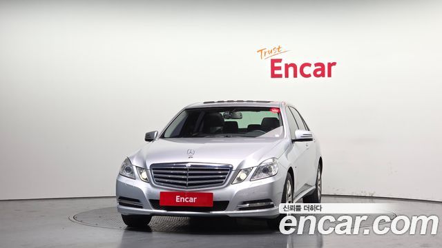 Mercedes-Benz E-Class 2011 thumb 3