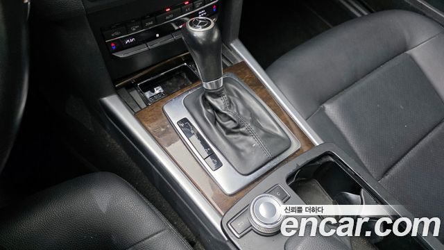 Mercedes-Benz E-Class 2011 thumb 9