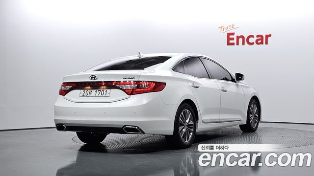 Hyundai Grandeur 2015 thumb 3