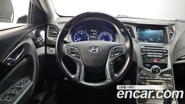 Hyundai Grandeur 2015 thumb 12