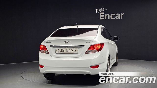 Hyundai Accent 2013 thumb 5