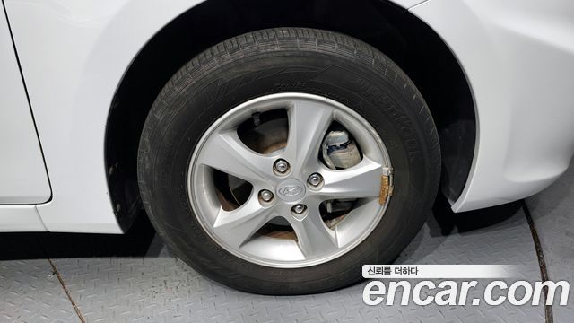 Hyundai Accent 2013 thumb 6