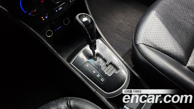 Hyundai Accent 2013 thumb 9