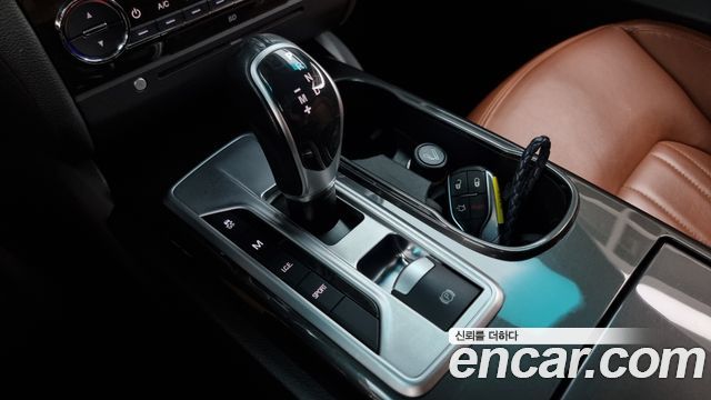 Maserati Ghibli 2014 thumb 9