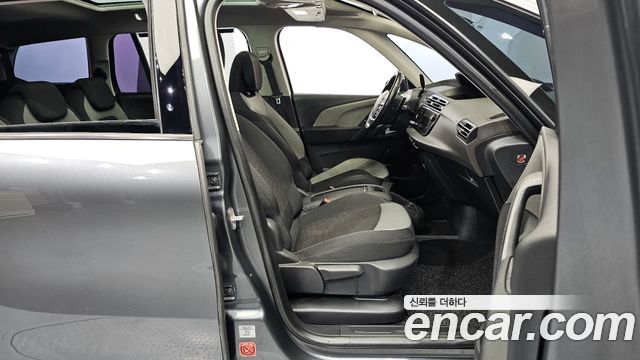 Citroen C4 Picasso 2016 thumb 11