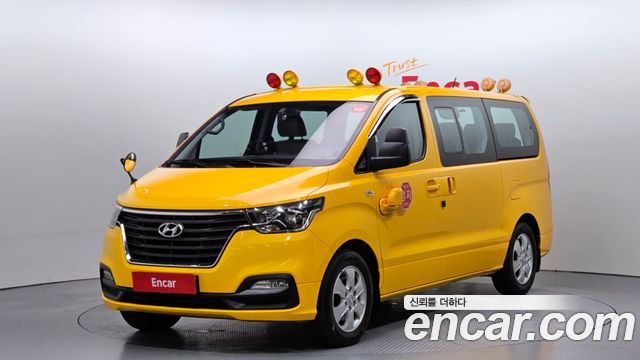 Hyundai Starex 2018 thumb 2