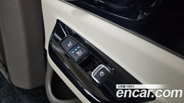 Kia Carnival 2022 thumb 12