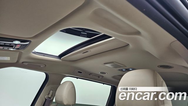 Kia Carnival 2022 thumb 11