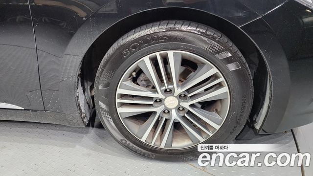 Hyundai Grandeur 2013 thumb 6