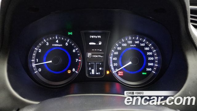 Hyundai Grandeur 2013 thumb 9