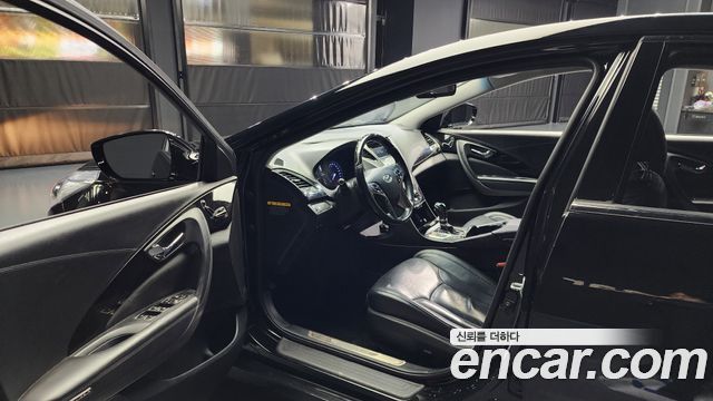 Hyundai Grandeur 2013 thumb 11