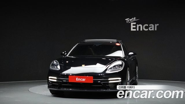 Porsche Panamera 2021 thumb 4