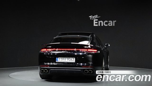 Porsche Panamera 2021 thumb 5