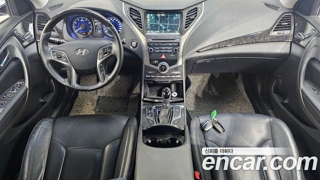 Hyundai Grandeur 2017 thumb 8