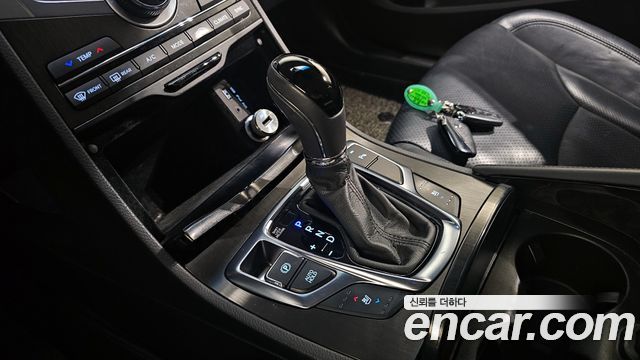Hyundai Grandeur 2017 thumb 10
