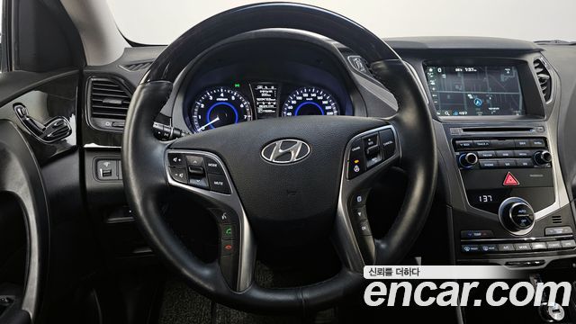 Hyundai Grandeur 2017 thumb 12