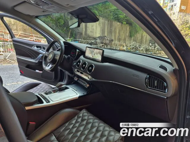 Kia Stinger 2021 thumb 3